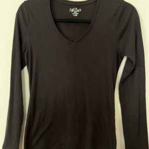 Perfect black V-neck long-sleeved top, good condition, size S/P.